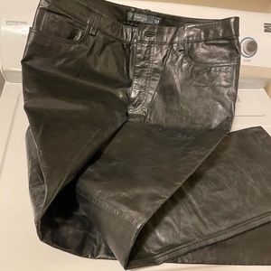 Vintage GAP size 14 genuine leather lined pants. Never worn. 😫